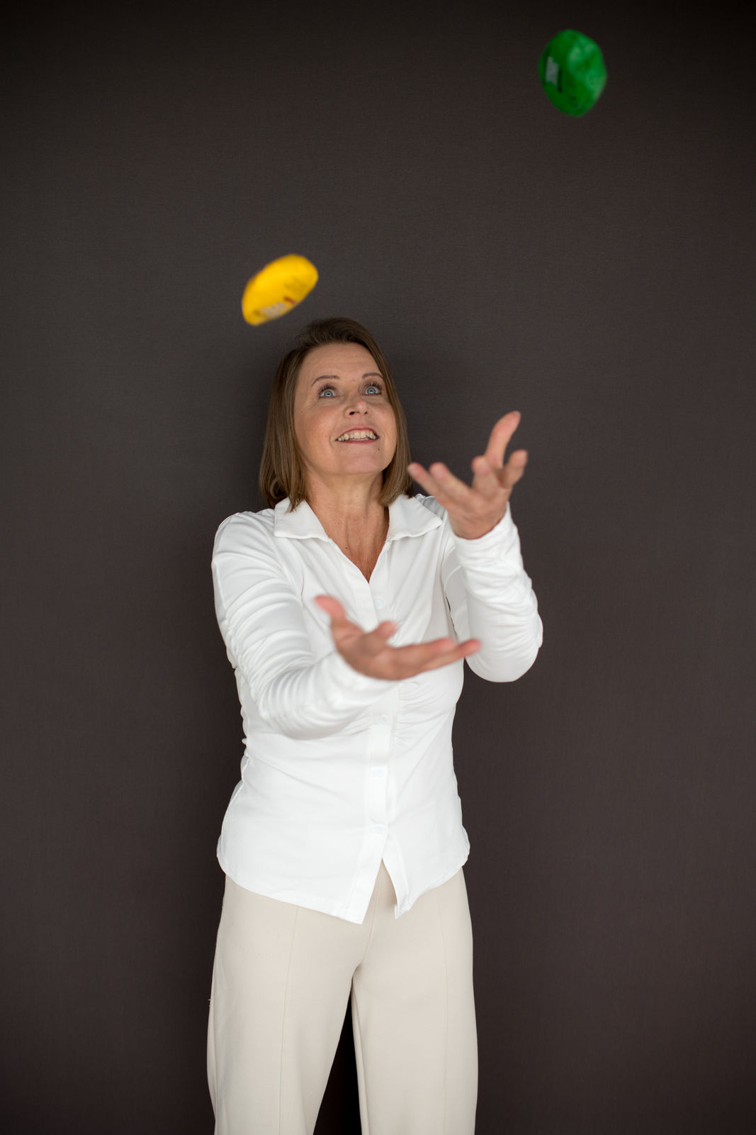 Susann Quade, zertifizierte Life Kinetik®-Trainerin, bei einer Übung
